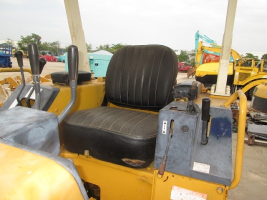 ขายรถแทรคเตอร์ตีนตะขาบ Komatsu D21P-6 มือสองนำเข้าจากญี่ปุ่น สภาพสวย พร้อมใช้งาน