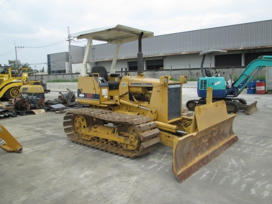 ขายรถแทรคเตอร์ตีนตะขาบ Komatsu D21P-6 มือสองนำเข้าจากญี่ปุ่น สภาพสวย พร้อมใช้งาน