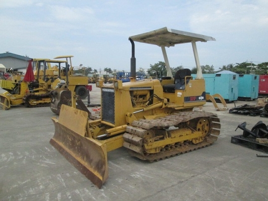 ขายรถแทรคเตอร์ตีนตะขาบ Komatsu D21P-6 มือสองนำเข้าจากญี่ปุ่น สภาพสวย พร้อมใช้งาน