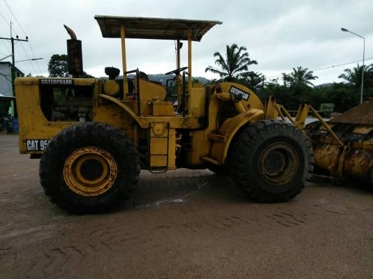 รถตัก CAT 950. สนใจติดต่อ 081 - 6079515