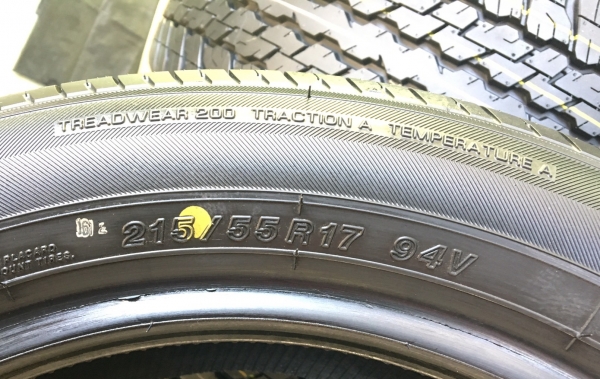 ยางใหม่ป้ายแดง Yokohama 215-55-17 ปลายปี 17 ยางใหม่ป้ายแดง Yokohama 215-55-17 ปลายปี 17