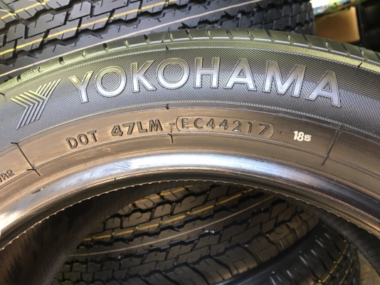 ยางใหม่ป้ายแดง Yokohama 215-55-17 ปลายปี 17 ยางใหม่ป้ายแดง Yokohama 215-55-17 ปลายปี 17