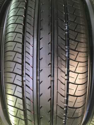 ยางใหม่ป้ายแดง Yokohama 215-55-17 ปลายปี 17 ยางใหม่ป้ายแดง Yokohama 215-55-17 ปลายปี 17