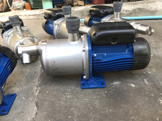 ( เหลือ 3ตัวครับ )ขายปั้มน้ำแรงดันสูงใบพัดหลายชั้นหัวสแตนเลส Lowara 3/4HP. 380V made in Italy สภาพสวยมากเดิมๆ วิ่งนิ่ม พร้อมใช้งาน มี 5ตัวครับ