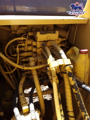 รถแบ็คโฮ KOMATSU PC120-6 ใช้งาน 9 พันชั่่วโมง สวย สด แน่น เต็มทุกระบบ