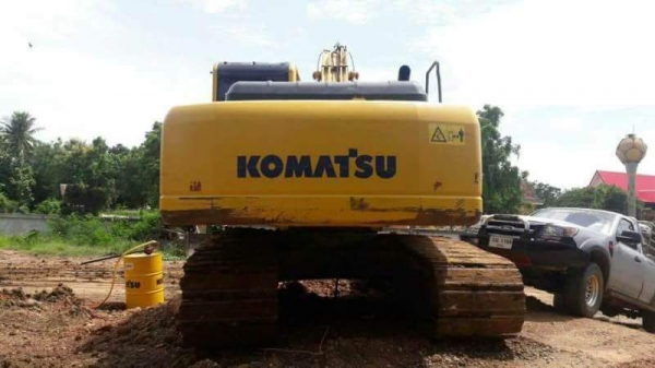 ขายรถแบ็คโฮ KOMATSU PC200-8 ใช้งาน 9,076 ชั่วโมง สภาพดี บอดี้สวย พร้อมใช้งาน เอกสารเล่มทะเบียน