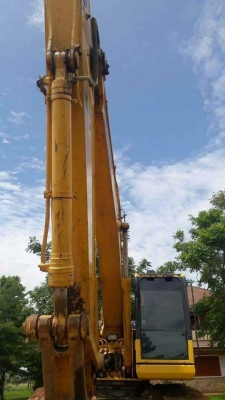ขายรถแบ็คโฮ KOMATSU PC200-8 ใช้งาน 9,076 ชั่วโมง สภาพดี บอดี้สวย พร้อมใช้งาน เอกสารเล่มทะเบียน
