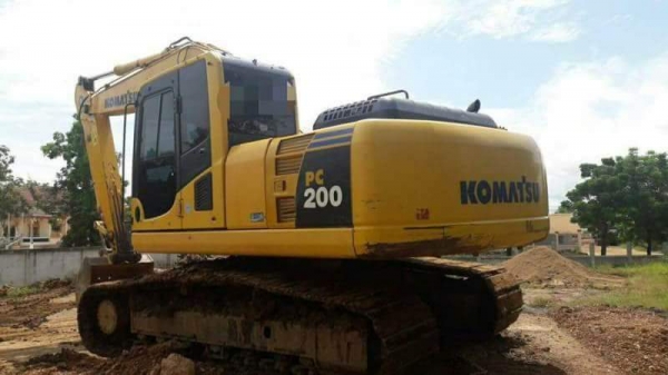 ขายรถแบ็คโฮ KOMATSU PC200-8 ใช้งาน 9,076 ชั่วโมง สภาพดี บอดี้สวย พร้อมใช้งาน เอกสารเล่มทะเบียน