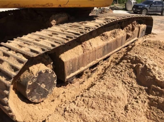 ขายรถแบ็คโฮ KOMATSU PC200-7 สภาพดี พร้อมใช้งาน เอกสารเล่มทะเบียน