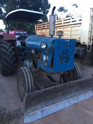 FORD77T-3อุปกรณ์ดันหน้า. ผาน7 สภาพดี พร้อมใช้งาน