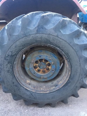 FORD77T-3อุปกรณ์ดันหน้า. ผาน7 สภาพดี พร้อมใช้งาน