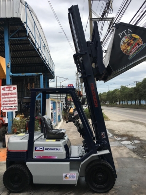 ขายรถโฟล์คลิฟท์มือสองสำหรับตักยางพาราตักยางก้อนตักยางถ้วยตักเศษยางตักทะลายปาล์ม