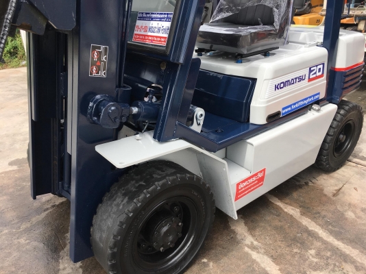 ขายรถโฟล์คลิฟท์มือสองสำหรับตักยางพาราตักยางก้อนตักยางถ้วยตักเศษยางตักทะลายปาล์ม