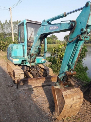 มาใหม่จ้า..KUBOTA K 30  เก่าญี่ปุ่นแท้  เดิมๆๆ  เครื่อง 4  สูบ  สภาพสวย  4,xxx  ชั่วโมง  พร้อมใช้  โทร  089-3818694  ดวงนภา