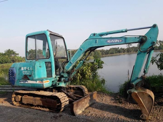 มาใหม่จ้า..KUBOTA K 30  เก่าญี่ปุ่นแท้  เดิมๆๆ  เครื่อง 4  สูบ  สภาพสวย  4,xxx  ชั่วโมง  พร้อมใช้  โทร  089-3818694  ดวงนภา