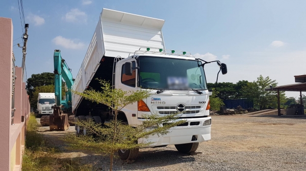 Hino เครื่อง 320 แรง ปี 47 กระบะดัมพ์สามมิตร มีระบบลากพ่วง พร้อมใช้งาน ทะเบียนพร้อม