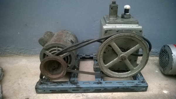 VACCUM PUMP BUSCH + MAKASHI