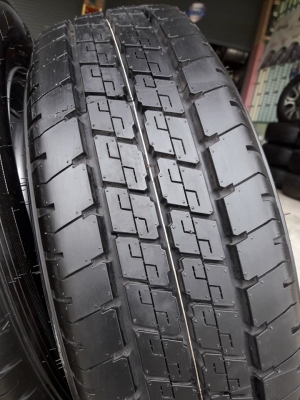 ขายล้อเหล็กป้ายแดง dmax15" พร้อมยางปี17 สนใจติดต่อร้าน ก.เจริญการยางครับ 081-3747940