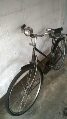 จักรยานโบราณ ยีห้อ the CROCODILE สภาพปั่นใด้ปกติ เอาไปเก็บสะสมใด้คับ  สนใจจริงๆราคาคุ่ยกันใด้