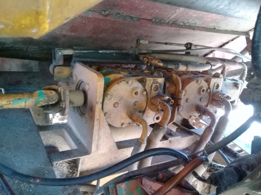 ขายรถเกี่ยวข้าว   ช่วงล่างดี  เกี่ยวคล่อง