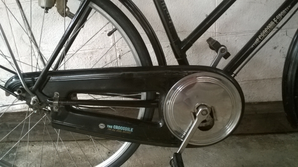 จักรยานโบราณ ยีห้อ the CROCODILE สภาพปั่นใด้ปกติ เอาไปเก็บสะสมใด้คับ สนใจจริงๆราคาคุ่ยกันใด้ จักรยานโบราณ ยีห้อ the CROCODILE สภาพปั่นใด้ปกติ เอาไปเก็บสะสมใด้คับ สนใจจริงๆราคาคุ่ยกันใด้