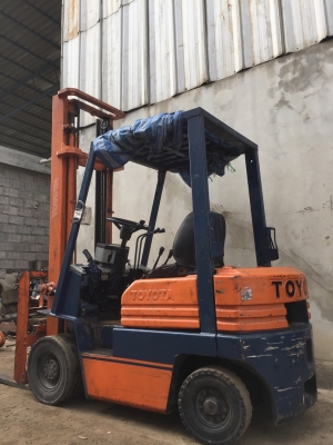 ขายด่วนน โคตรถูกก!! TOYOTA รุ่น 5 FD15 เสา 4 เมตร เกียร์ Manual ขายด่วนน โคตรถูกก!! TOYOTA รุ่น 5 FD15 เสา 4 เมตร เกียร์ Manual