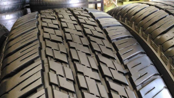 *** ลูกค้าฝากขาย *** ยาง \% Bridgestone Dueler 684 265 60 18 ผลิตปลายปี 2015 ยางสวย ดอกหนาๆ เนื้อนิ่