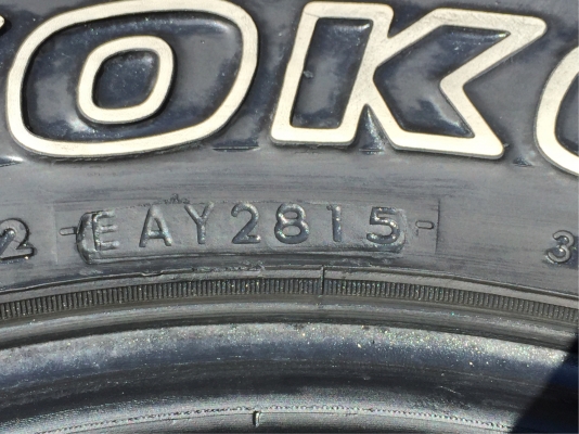 ยาง All Yokohama 31 10.5 R15 กลางปี15 ดอกเต็ม ไม่มีปะ ใช้ยาว ราคาไม่แพง