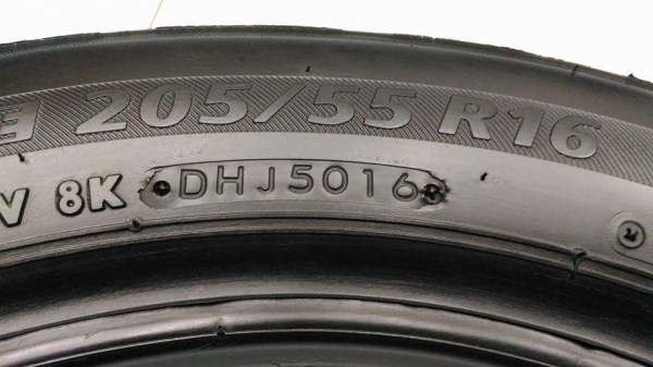 ยาง \% คัดสภาพ Bridgestone Ecopia EP200 205 55 16 ผลิตปลายปี 2016 (ลงพื้นวิ่งจริง 2017) ยางสวย ดอกหน ยาง \% คัดสภาพ Bridgestone Ecopia EP200 205 55 16 ผลิตปลายปี 2016 (ลงพื้นวิ่งจริง 2017) ยางสวย ดอกหน
