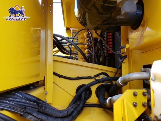 ขายรถแบ็คโฮ KOMATSU PC200-7 ใช้งานเพียง 7 พันชั่วโมง สภาพนางฟ้า ทำงานสมบูรณ์ทุกระบบ