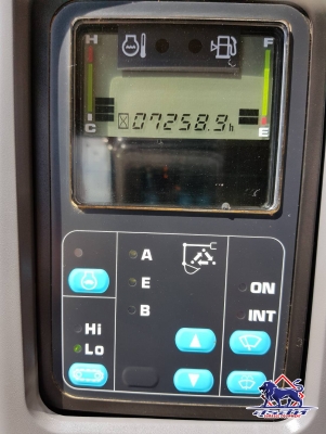 ขายรถแบ็คโฮ KOMATSU PC200-7 ใช้งานเพียง 7 พันชั่วโมง สภาพนางฟ้า ทำงานสมบูรณ์ทุกระบบ