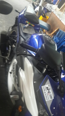 ขาย YAMAHA R3 300 CC. 2 สูบ ปี 58 (เมษายน) เครื่องดีเดิมๆ สภาพดีไม่มีรอยล้ม เล่มพร้อมชุดโอน