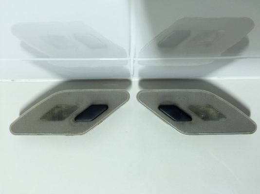 ขายไฟอ่านหนังสือเสา C รถเบนซ์ S500L รุ่น W140 ปี 92 ขายไฟอ่านหนังสือเสา C รถเบนซ์ S500L รุ่น W140 ปี 92