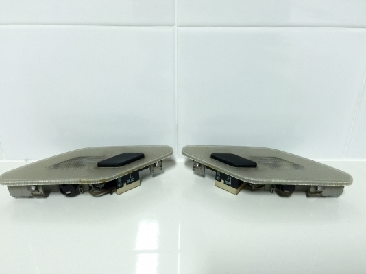 ขายไฟอ่านหนังสือเสา C รถเบนซ์ S500L รุ่น W140 ปี 92 ขายไฟอ่านหนังสือเสา C รถเบนซ์ S500L รุ่น W140 ปี 92