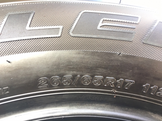 ยางป้ายแดง Bridgestone 265-65-17 ปลายปี 17 ยางป้ายแดง Bridgestone 265-65-17 ปลายปี 17