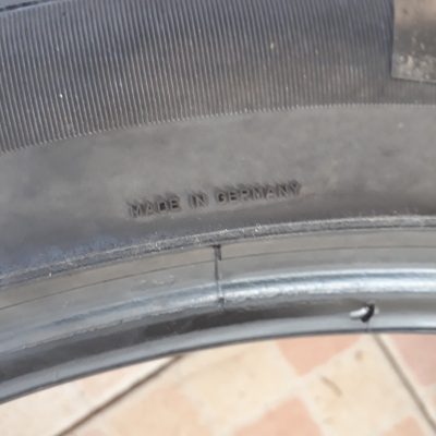 ขายยาง PIRELLI P7 (เยอรมัน) 225-45-18 ปี15 ดอกหนามาก 1คู่