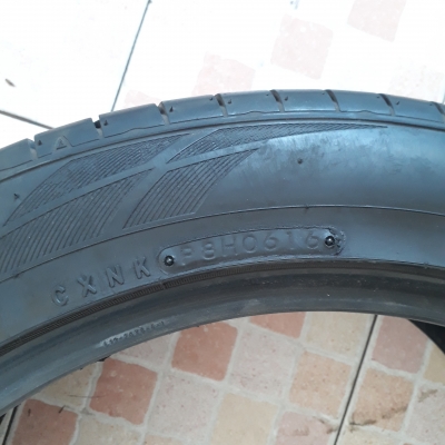 ขายยาง TOYO C1S 275-40-19 ปี16 แจ่มๆ 1คู่ ขายยาง TOYO C1S 275-40-19 ปี16 แจ่มๆ 1คู่