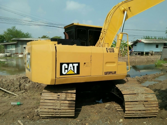 ขายCAT E120b สภาพสวยพร้อมใช้งาน เครื่องดีช่วงล่างดี ใบแทร็กเต็ม เอวดีไม่หลวม แอร์เย็น โทร0616613023