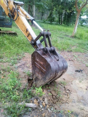 KOMATSU PC 60-1 ระบบดีเอวแน่นตัวเดินดีราคา 290,000 รถตรัง