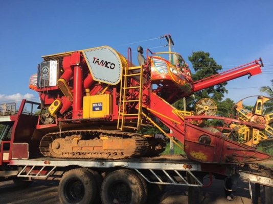 ขาย รถเกี่ยวข้าว ขาย รถเกี่ยวข้าว