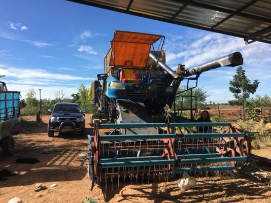 ขายรถเกี่ยวข้าว