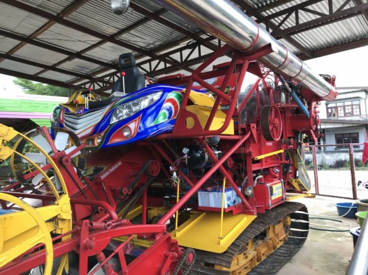 ขายรถเกี่ยวข้าวเกษตรพัฒนา ไวไฟจอมพลังปี59 ช่วงล่าง10เครื่องมิตซู