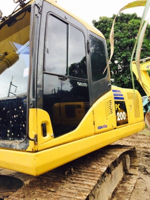 ขายด่วน!! Komatsu pc200-7 สภาพพร้อมใช้ค่ะ ขายด่วน!! Komatsu pc200-7 สภาพพร้อมใช้ค่ะ