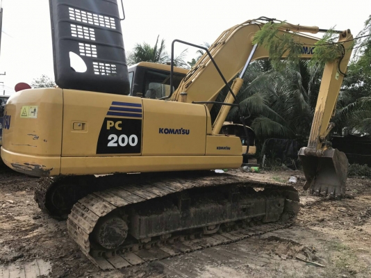 ขายด่วน!! Komatsu pc200-7 สภาพพร้อมใช้ค่ะ