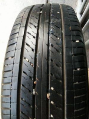 ยางดันล๊อป215 65 16มี1เส้นครับ