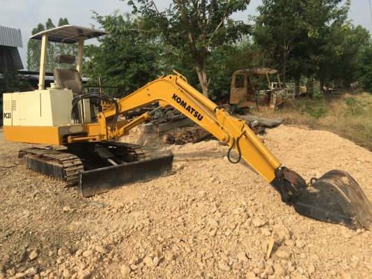 KOMATSU PC35 เครื่องดี เอวแน่น ตัวเดินสวย
