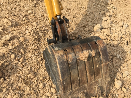 KOMATSU PC35 เครื่องดี เอวแน่น ตัวเดินสวย