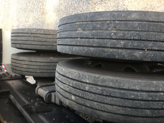 ขายฮีโน่380 แม่ลูกดั้มสามมิตร สภาพสวยๆ ขายฮีโน่380 แม่ลูกดั้มสามมิตร สภาพสวยๆ