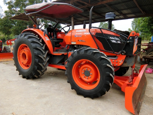 ☄❥ขายคะรถไถมือ ②M9540 ★★สภาพนางฟ้า★★อุปกรณ์ 2 ชิ้น  ใบดันหน้า+ผาน7  ราคา830000฿ ⛽จัดส่งฟรี ↠↠สนใจติดต่อสอบถาม↠0906910337 ⛳พิกัด ร้านส.เจริญแทรกเตอร์ อ.บางระกำ จ.พิษณุโลก