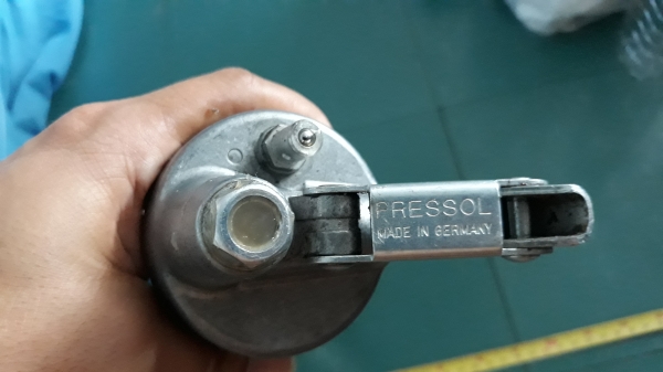 ขายกระบอกอัดจาระบี PRESSEL Made in Germany. มือสองสภาพดี
